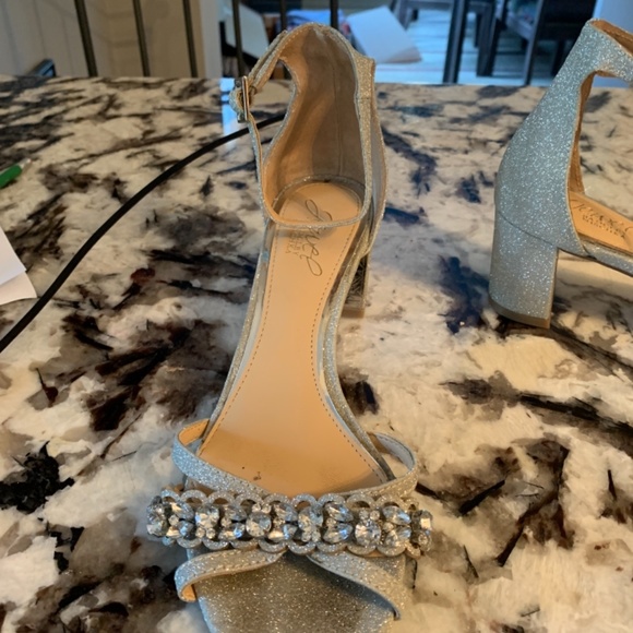 Badgkey Mischka Jewel Giona evening shoe. Worn twice - Picture 6 of 9